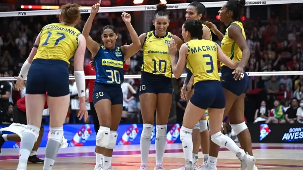Brasil vence Itália no tie-break e vai à final da VNL contra a Turquia