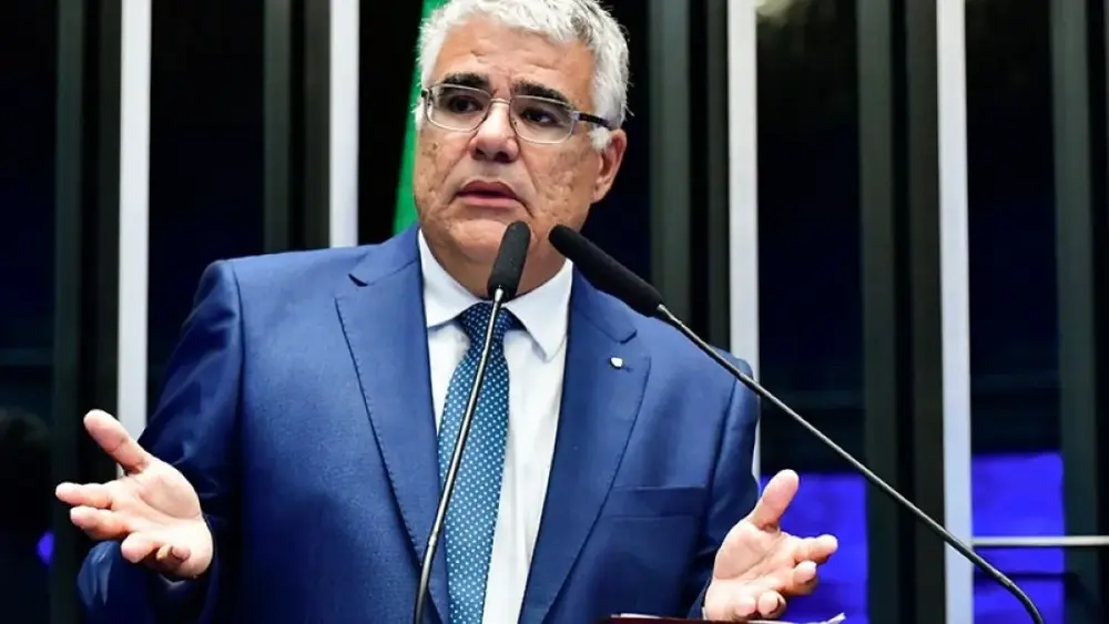 Girão propõe PEC para acabar com emendas Pix