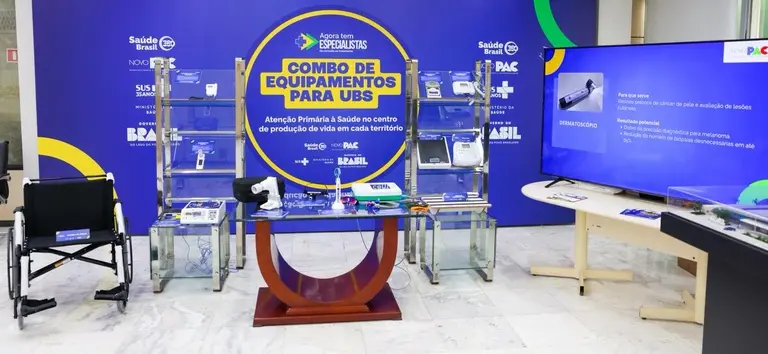 Saúde leva R$ 1,6 bi em equipamentos à Marcha dos Prefeitos
