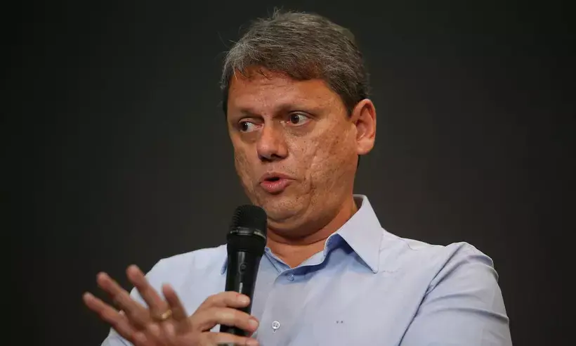 Tarcísio diz que SP avançou sem apoio federal