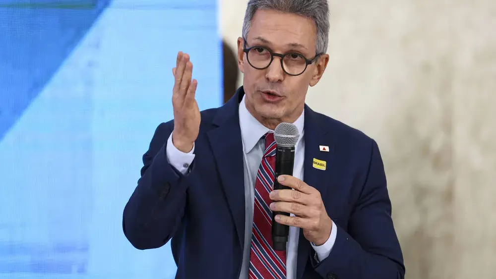 Zema defende voto impresso para aumentar confiabilidade das urnas